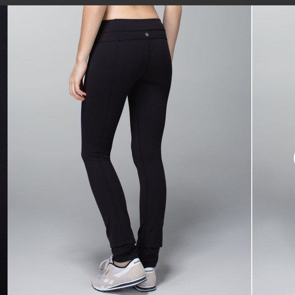 32.Lululemon Skinny Groove Pant in Black - Picture 3 of 7
